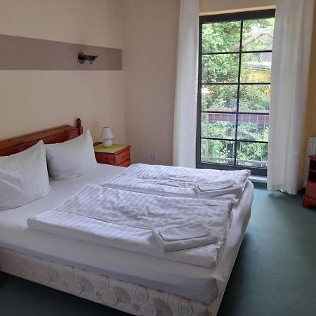 Hotel Am Kreischaer Park Luaran gambar