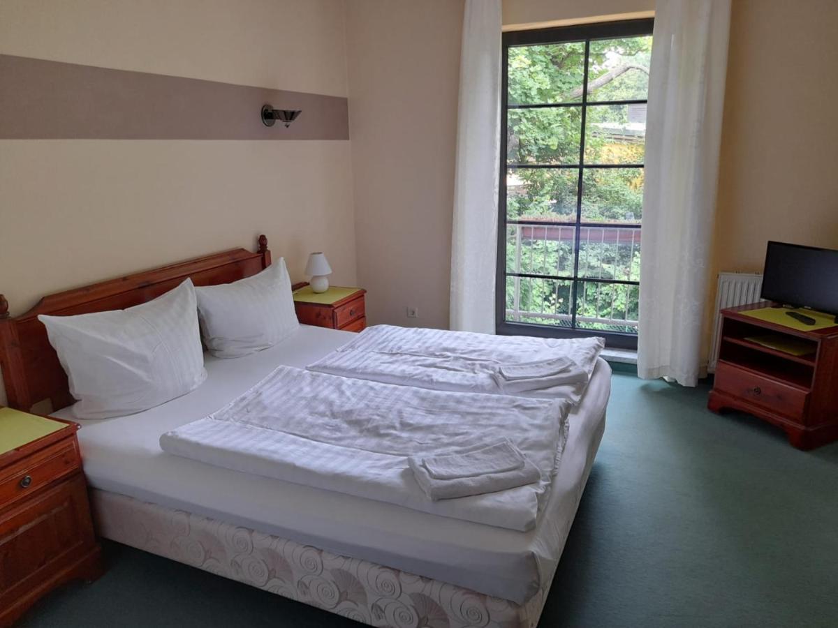 Hotel Am Kreischaer Park Luaran gambar
