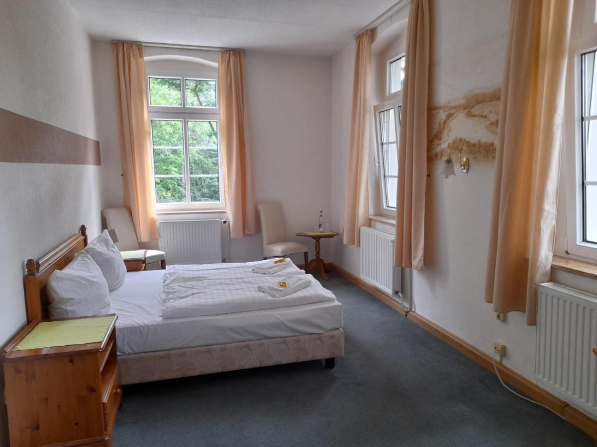 Hotel Am Kreischaer Park Luaran gambar