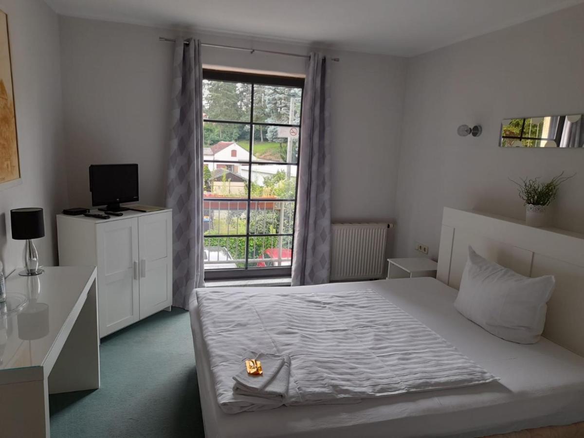 Hotel Am Kreischaer Park Luaran gambar